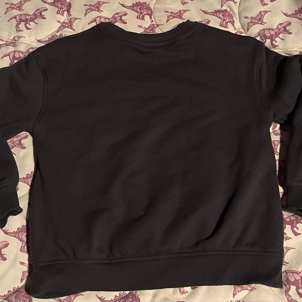 Little Co by Lauren Conrad Size 5t Black Sweatshirt with Floral Crochet Patch - Picture 4 of 4